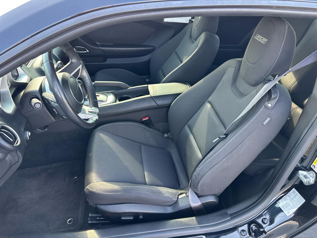 Chevrolet Camaro 2dr Cpe 1SS 2011