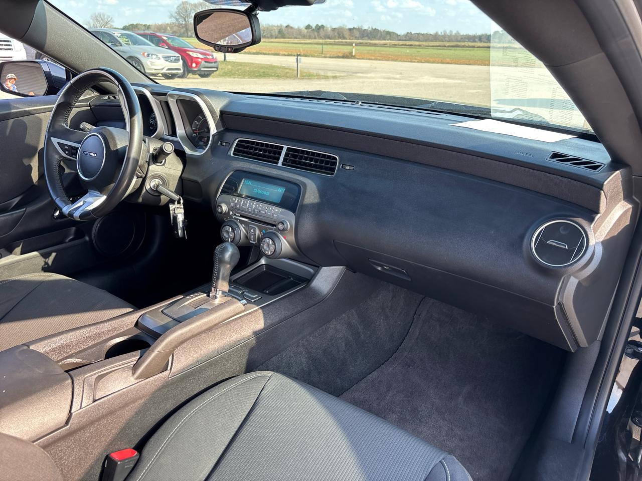 Chevrolet Camaro 2dr Cpe 1SS 2011