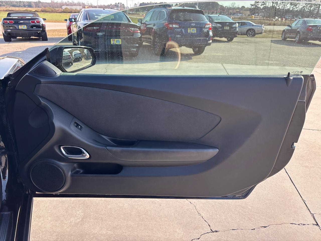 Chevrolet Camaro 2dr Cpe 1SS 2011