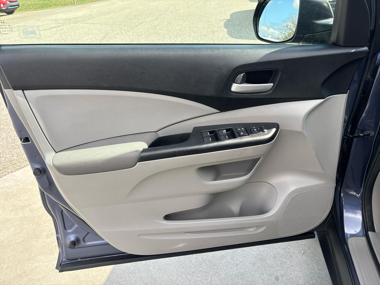 Honda CR-V 2WD 5dr LX 2012