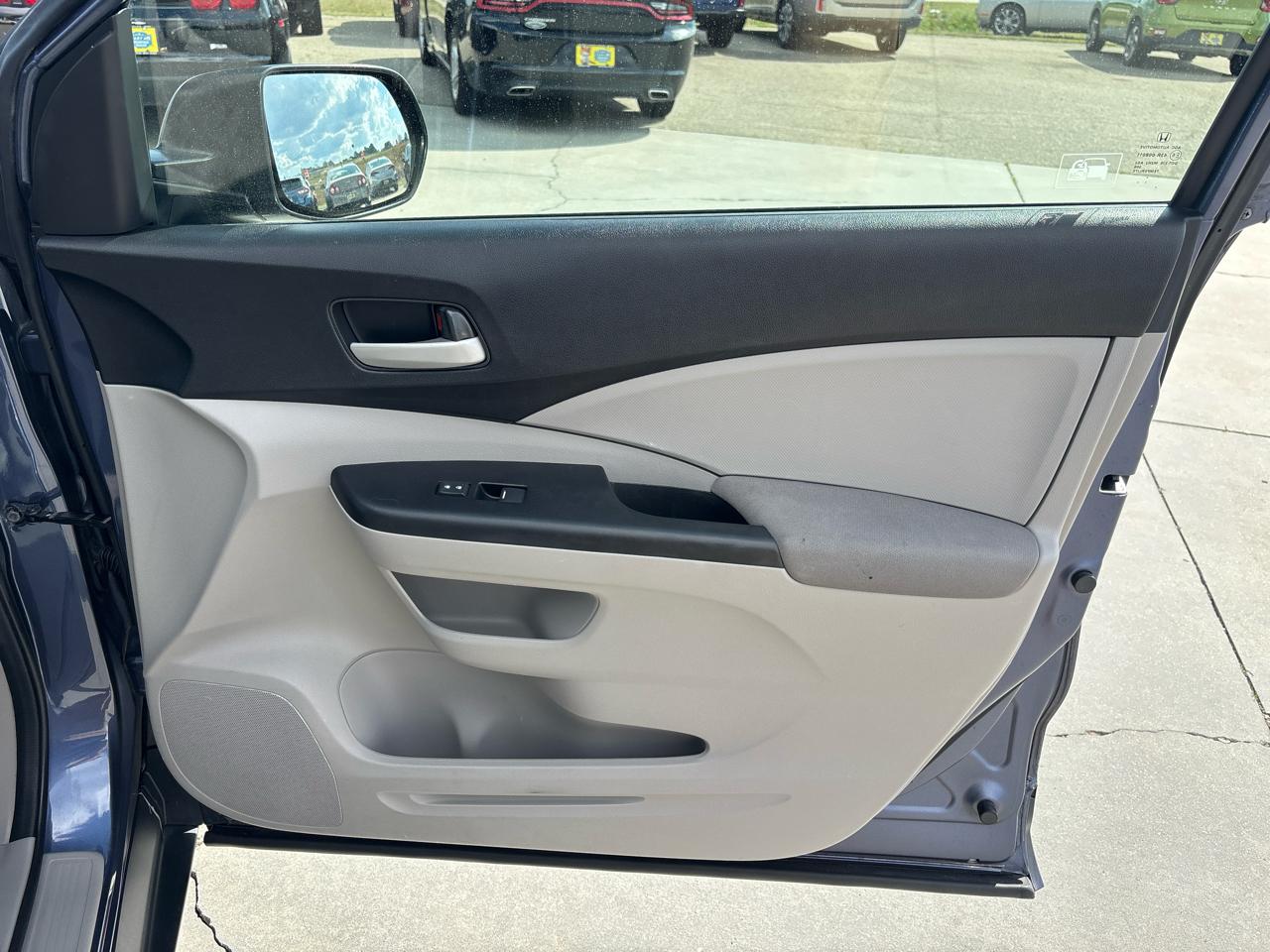 Honda CR-V 2WD 5dr LX 2012