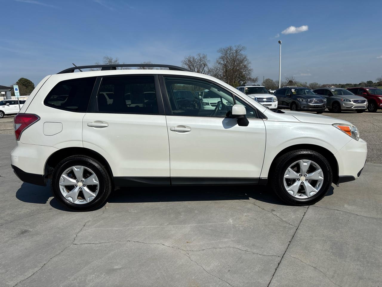 Subaru Forester 4dr CVT 2.5i Premium PZEV 2015