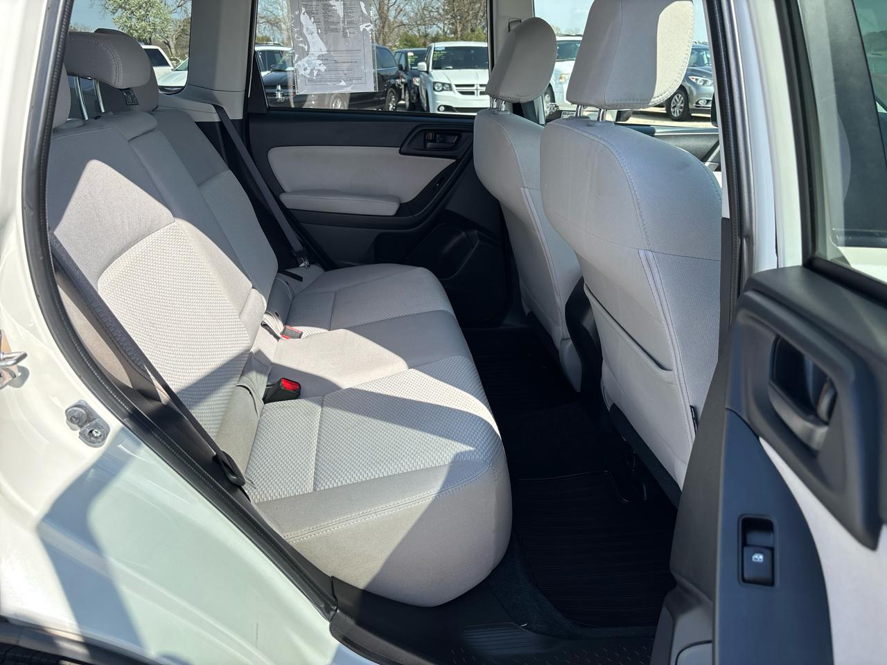 Subaru Forester 4dr CVT 2.5i Premium PZEV 2015