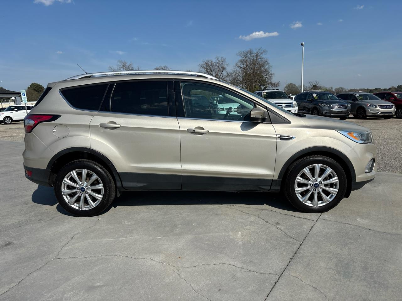 Ford Escape Titanium FWD 2017