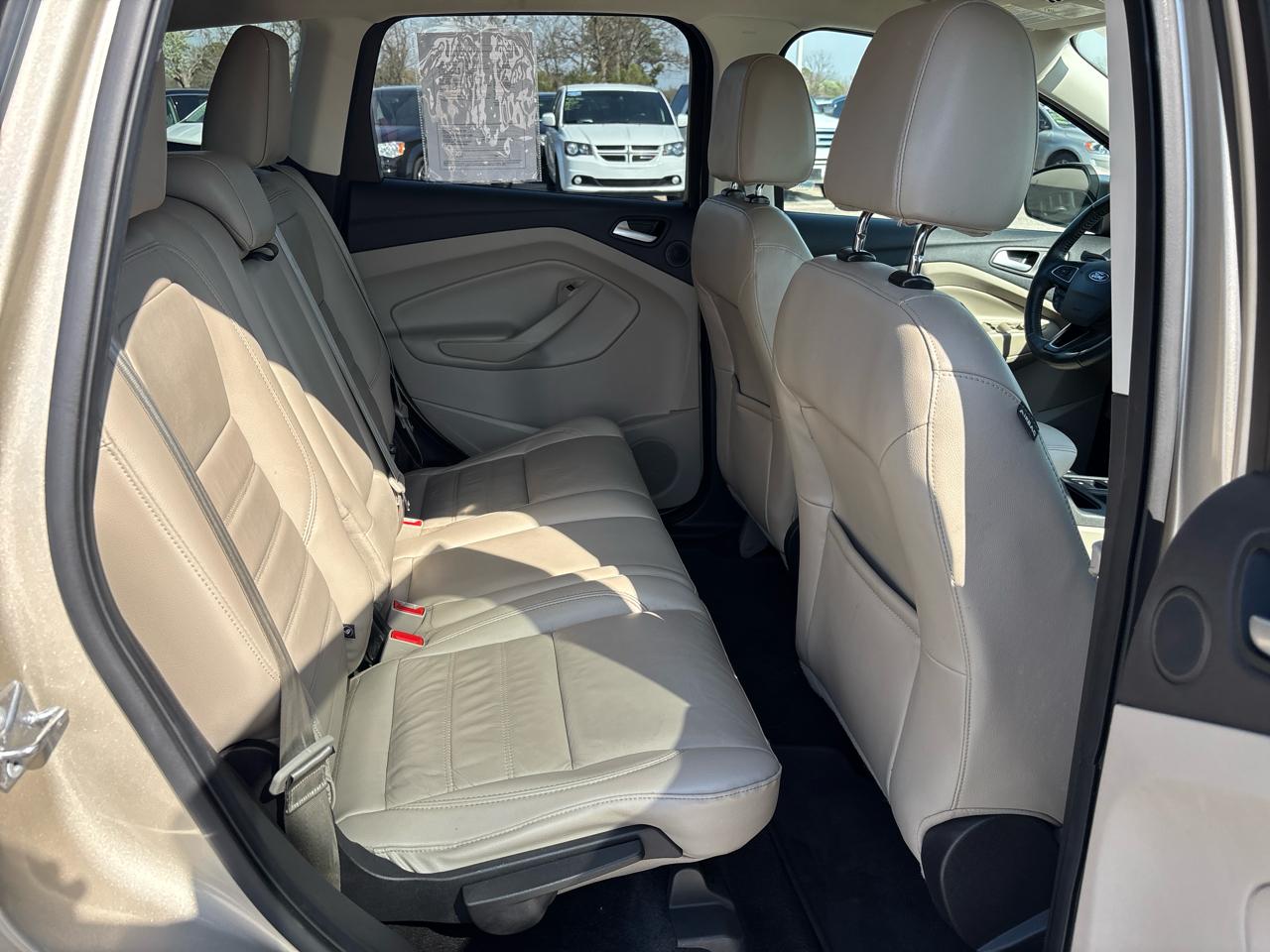 Ford Escape Titanium FWD 2017