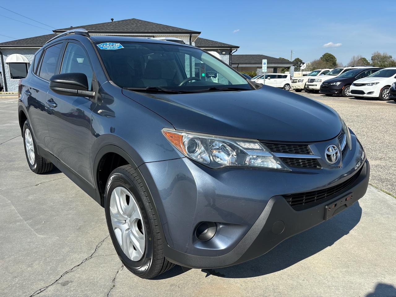 Toyota RAV4 AWD 4dr LE (Natl) 2013