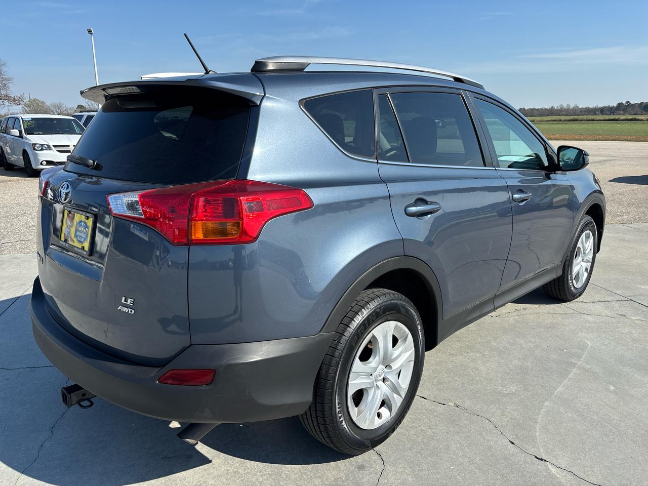 Toyota RAV4 AWD 4dr LE (Natl) 2013