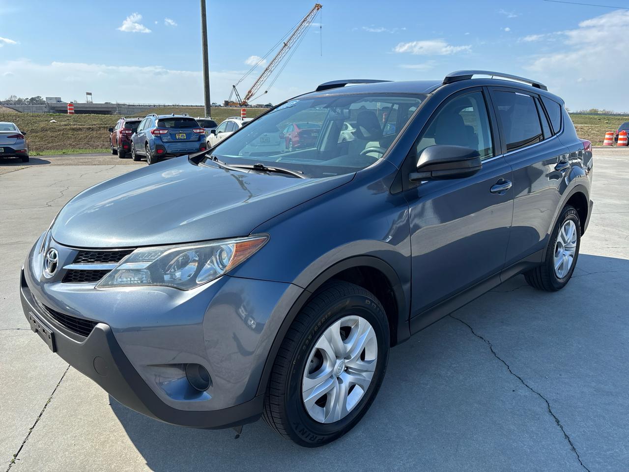 Toyota RAV4 AWD 4dr LE (Natl) 2013