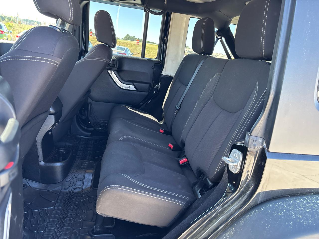 Jeep Wrangler Unlimited 4WD 4dr Rubicon 2014