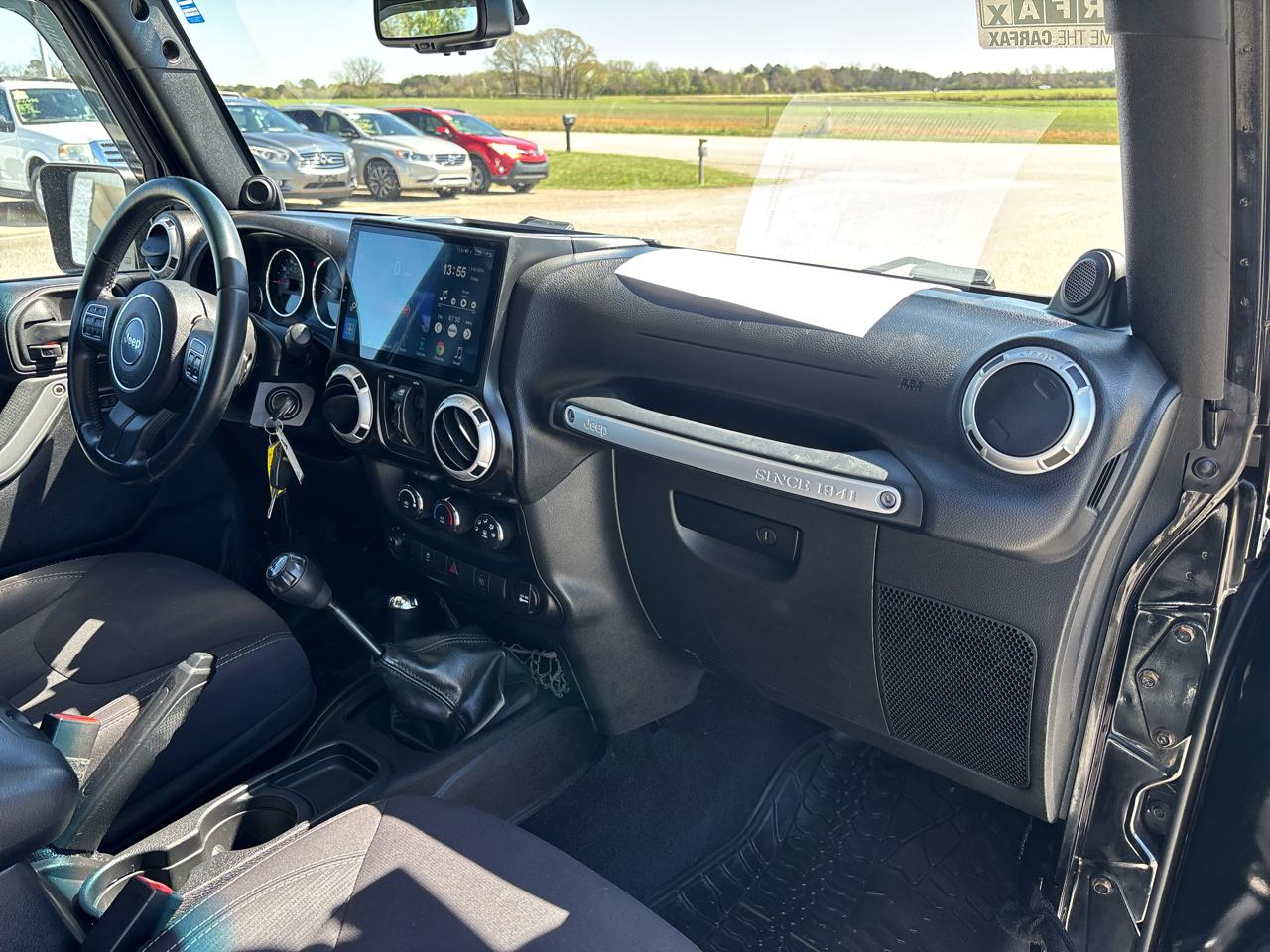 Jeep Wrangler Unlimited 4WD 4dr Rubicon 2014