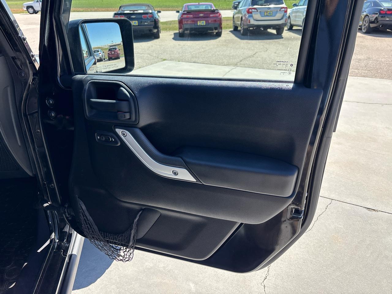 Jeep Wrangler Unlimited 4WD 4dr Rubicon 2014