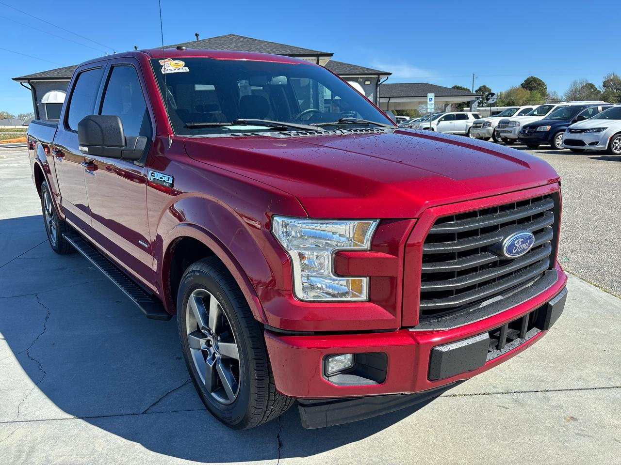Ford F-150 2WD SuperCrew 145" XLT 2017