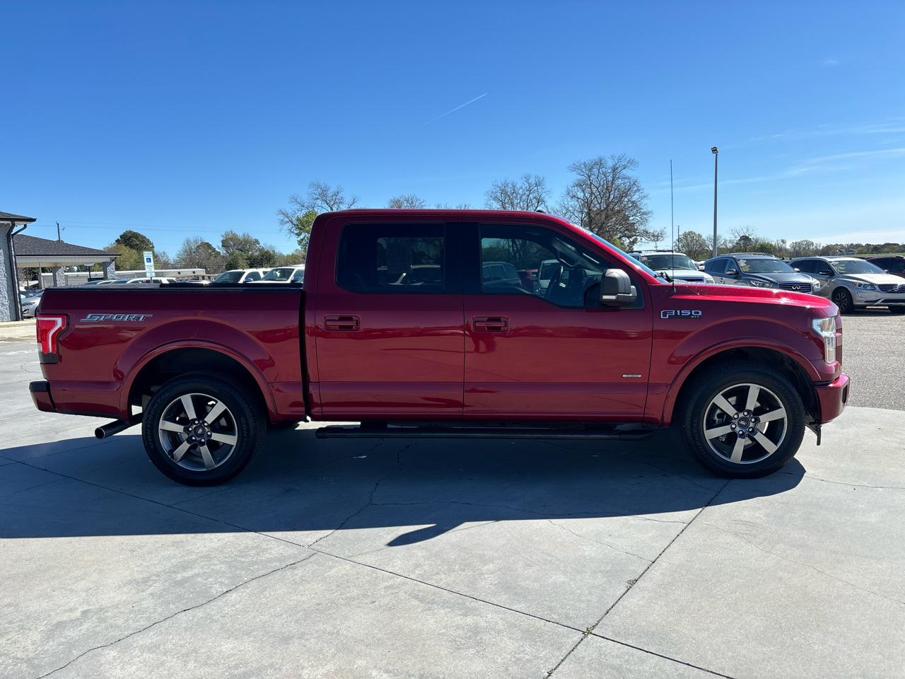 Ford F-150 2WD SuperCrew 145" XLT 2017