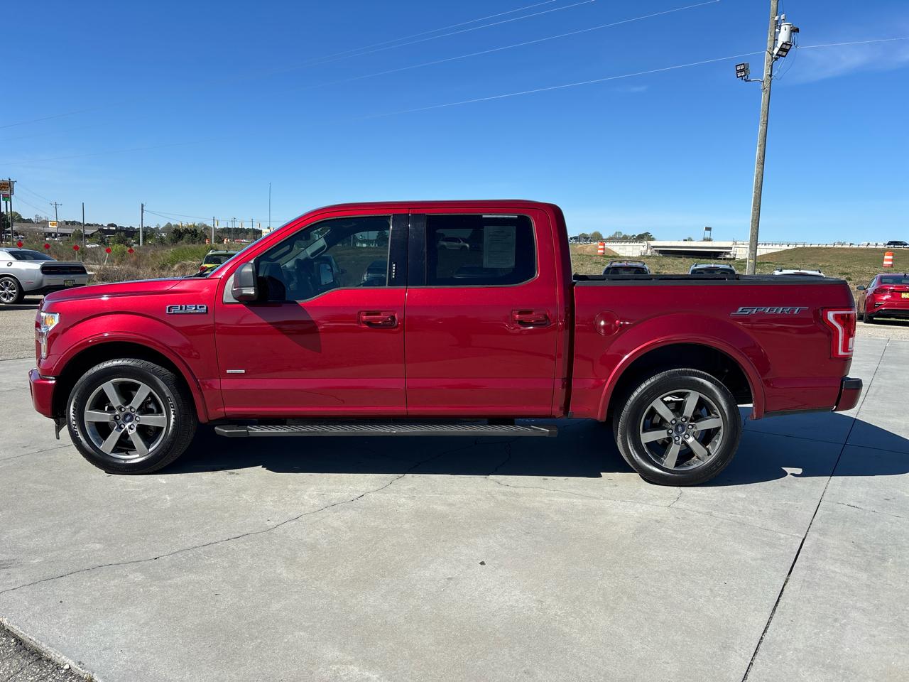 Ford F-150 2WD SuperCrew 145" XLT 2017