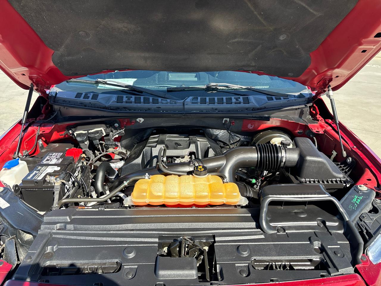 Ford F-150 2WD SuperCrew 145" XLT 2017