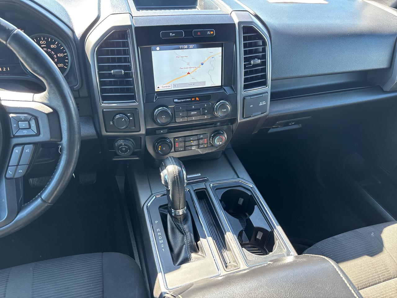 Ford F-150 2WD SuperCrew 145" XLT 2017