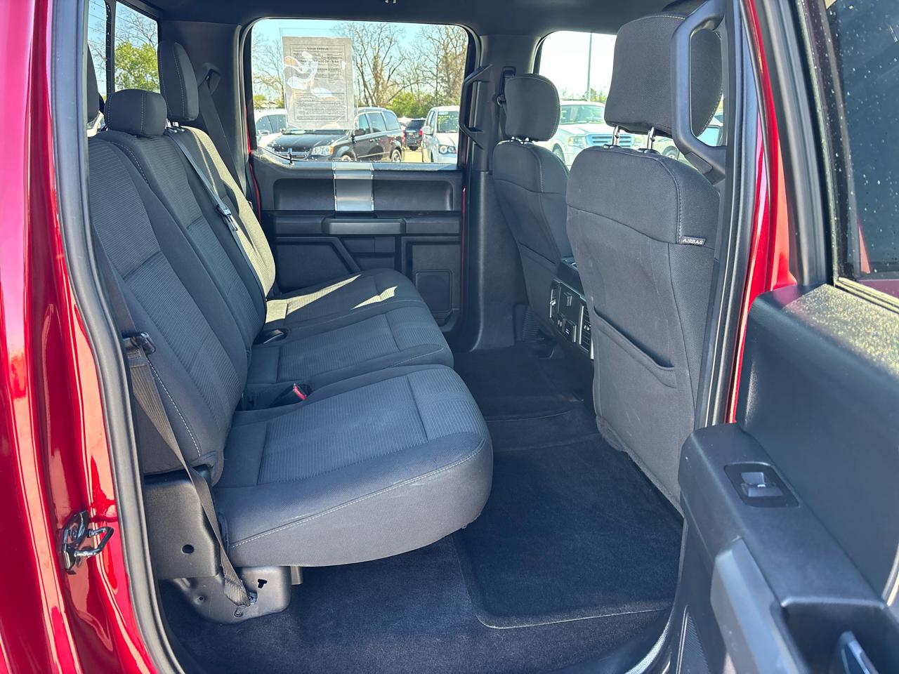 Ford F-150 2WD SuperCrew 145" XLT 2017