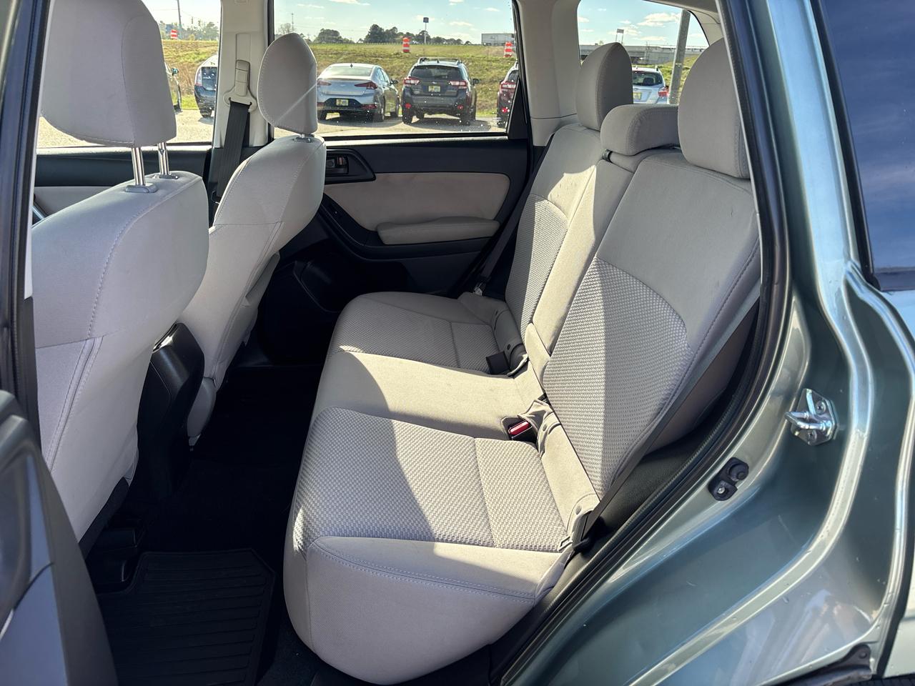 Subaru Forester 4dr CVT 2.5i Premium PZEV 2016