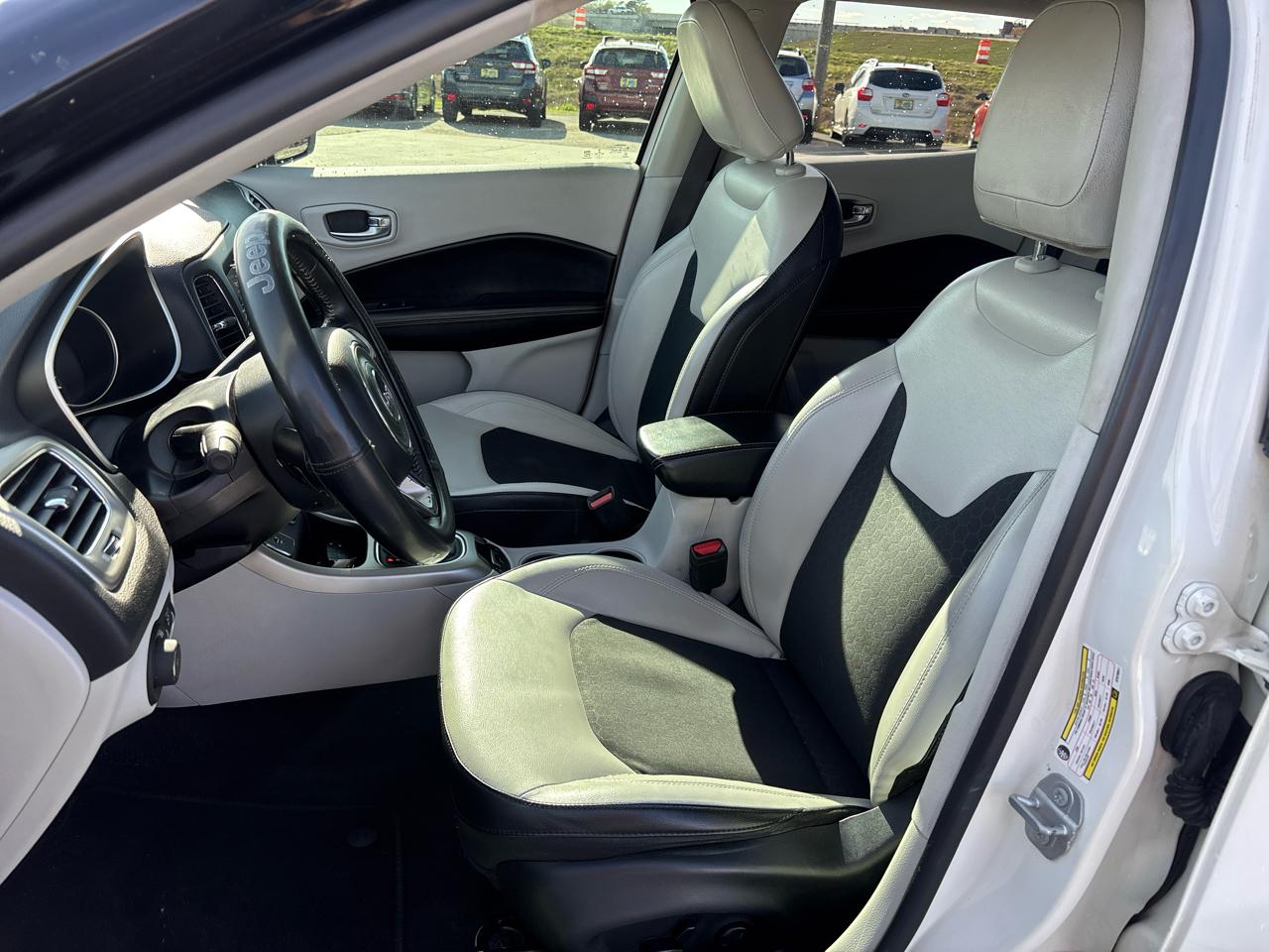 Jeep Compass Latitude FWD 2019