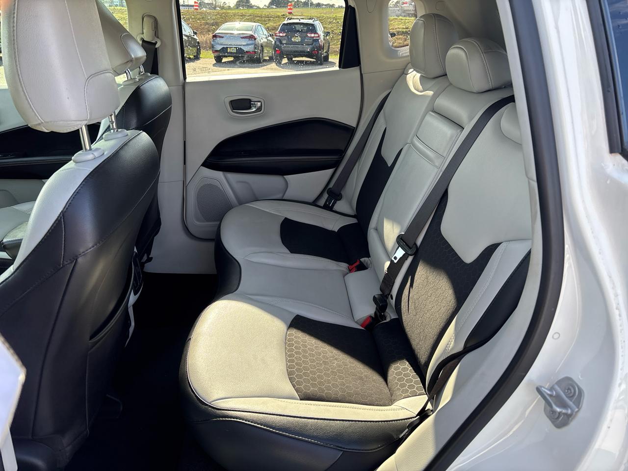 Jeep Compass Latitude FWD 2019