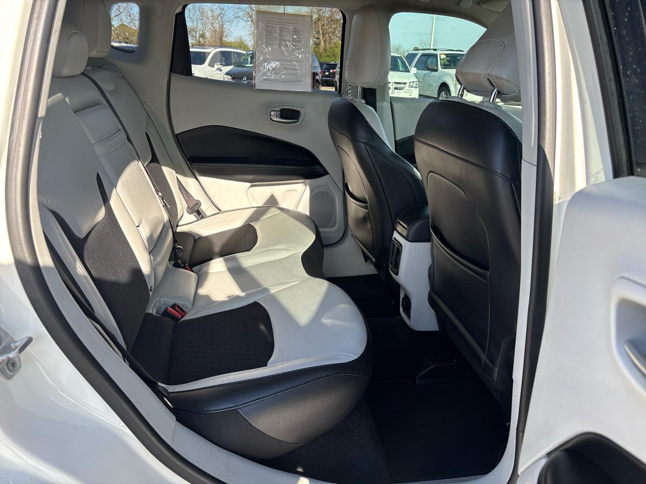 Jeep Compass Latitude FWD 2019