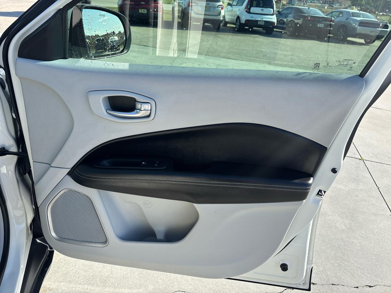 Jeep Compass Latitude FWD 2019