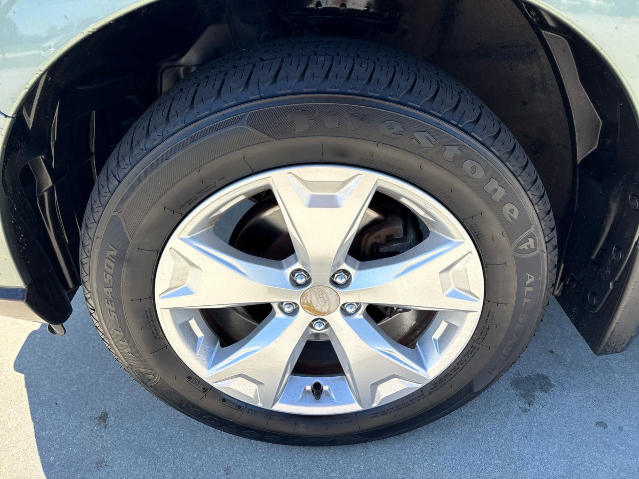 Subaru Forester 4dr CVT 2.5i Premium PZEV 2016