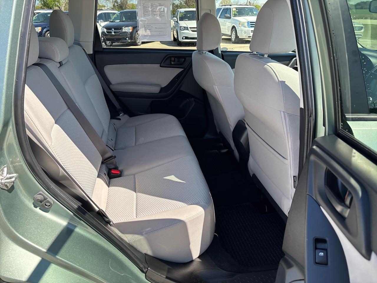 Subaru Forester 4dr CVT 2.5i Premium PZEV 2016