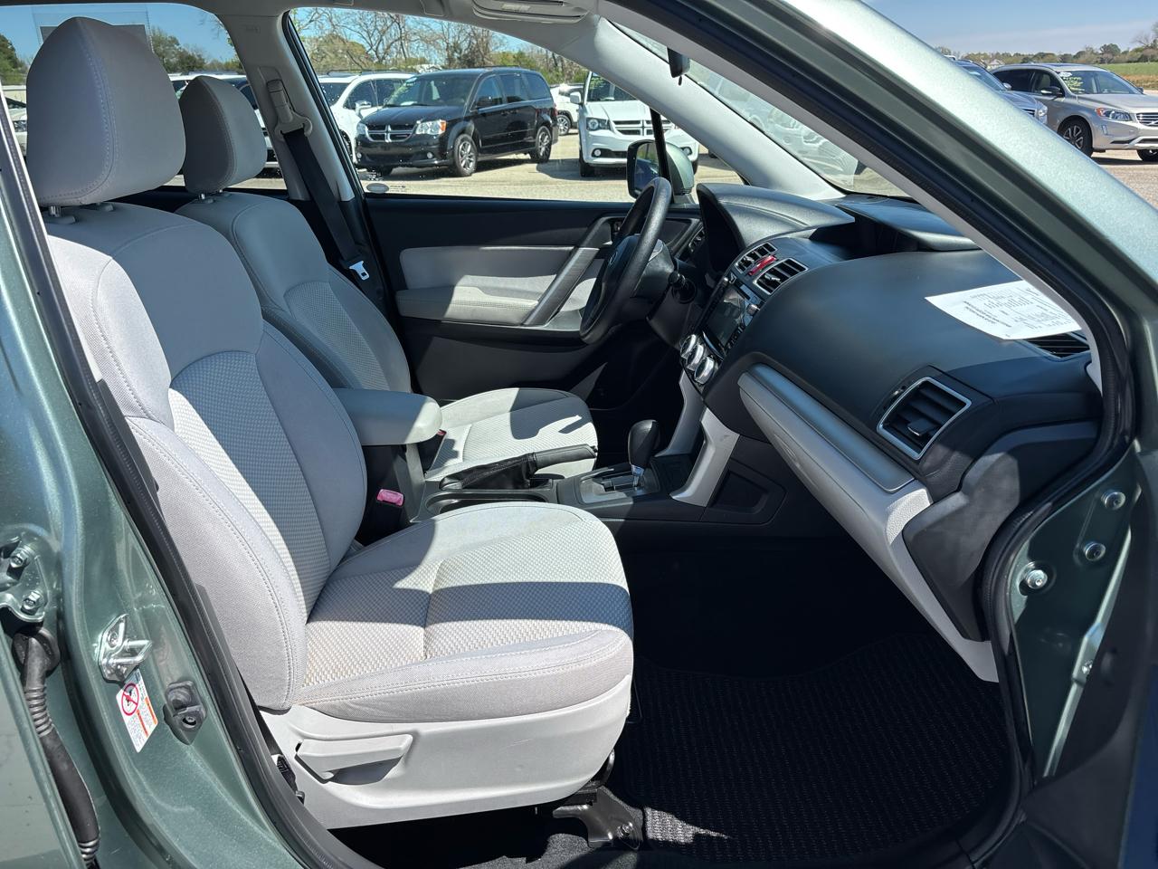 Subaru Forester 4dr CVT 2.5i Premium PZEV 2016