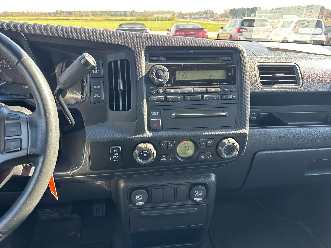 Honda Ridgeline 4WD Crew Cab Sport 2013