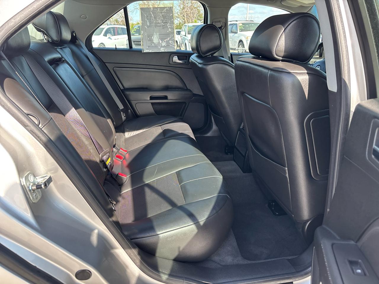 Cadillac STS 4dr Sdn V6 2007