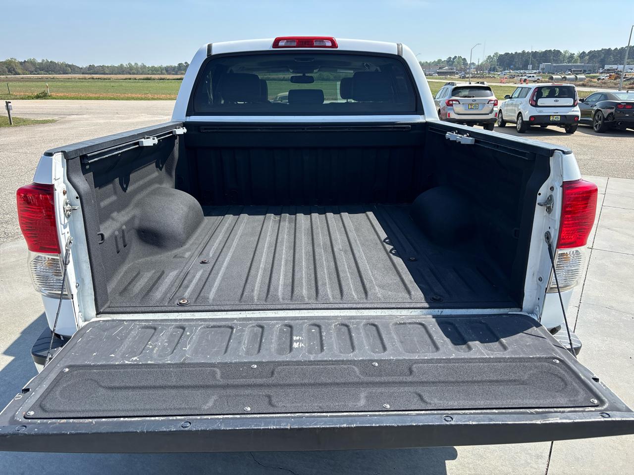 Toyota Tundra 4WD Limited CrewMax 5.5' Bed 5.7L (Natl) 2012