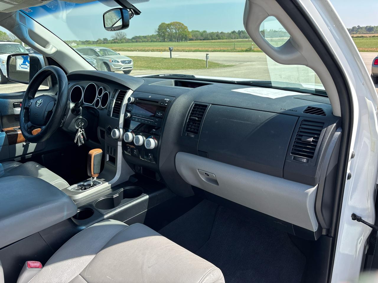 Toyota Tundra 4WD Limited CrewMax 5.5' Bed 5.7L (Natl) 2012