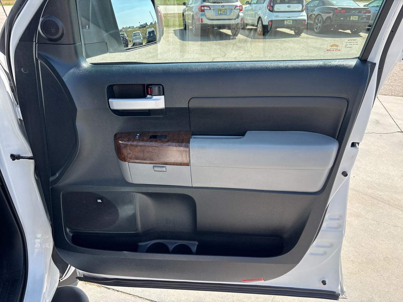 Toyota Tundra 4WD Limited CrewMax 5.5' Bed 5.7L (Natl) 2012