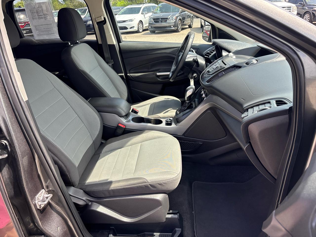 Ford Escape FWD 4dr SE 2016