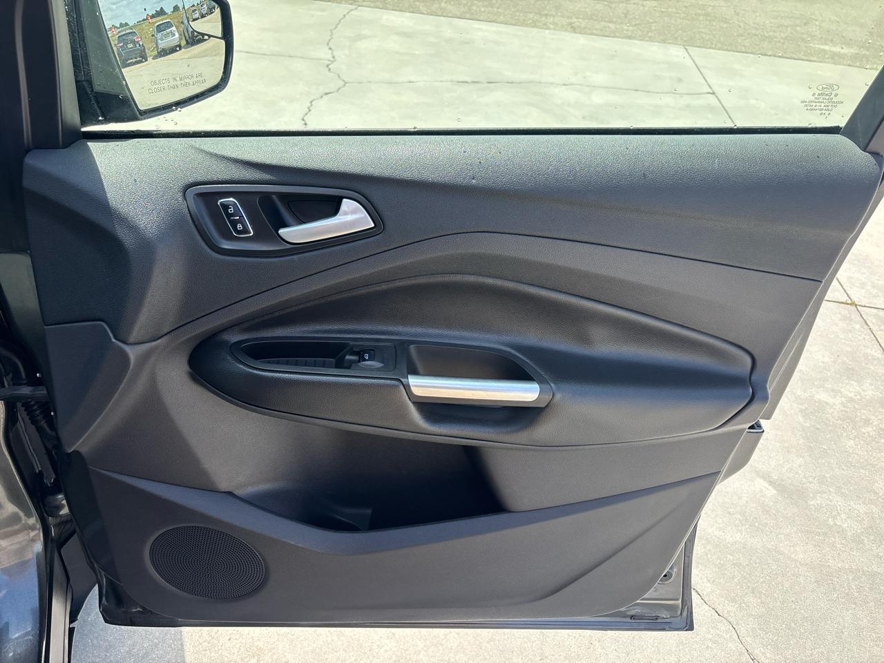 Ford Escape FWD 4dr SE 2016