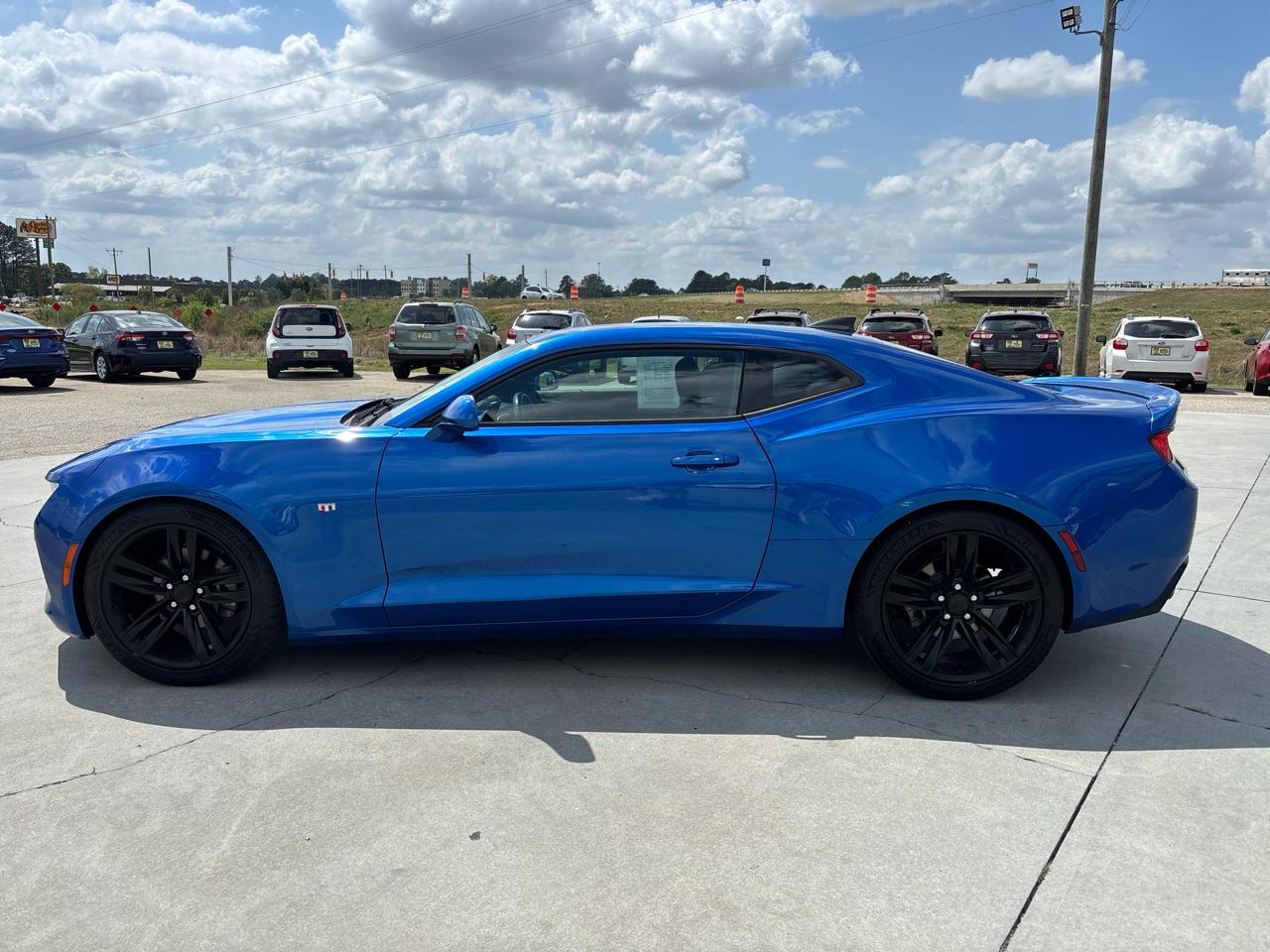 Chevrolet Camaro 2dr Cpe 1LT 2017
