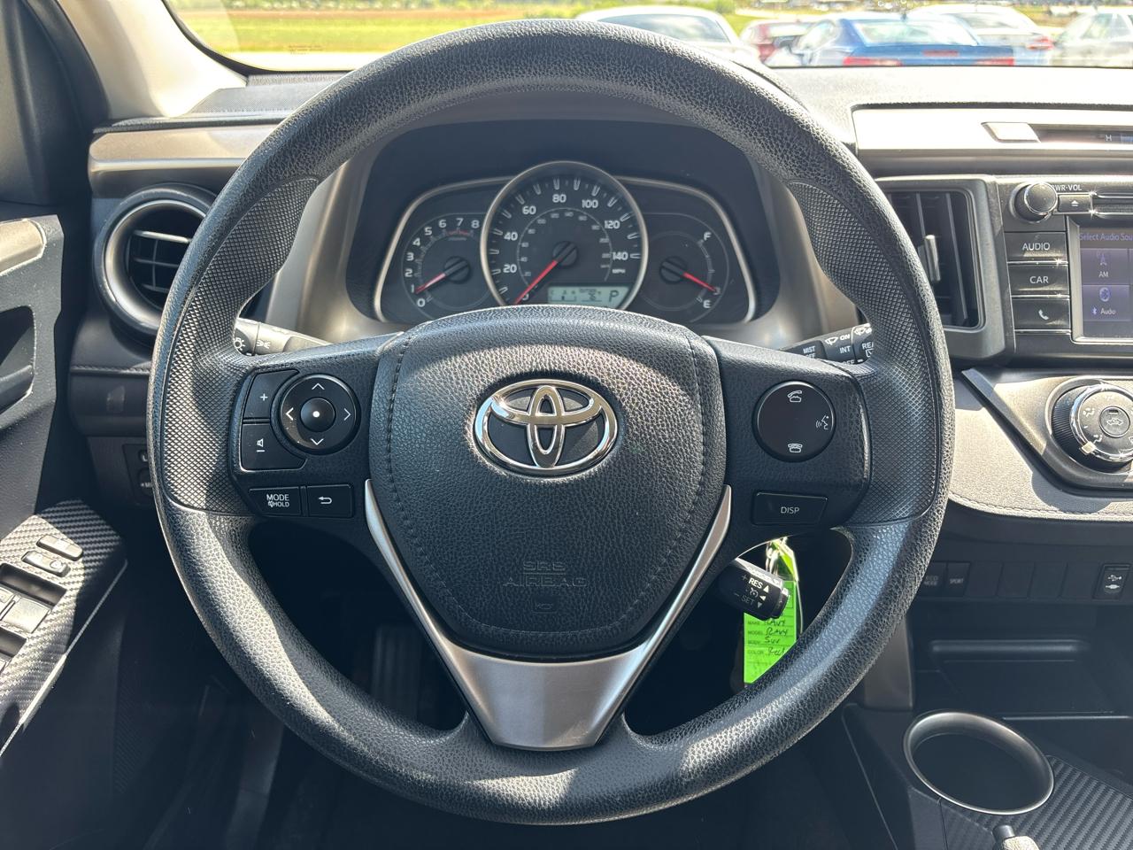 Toyota RAV4 AWD 4dr LE (Natl) 2015