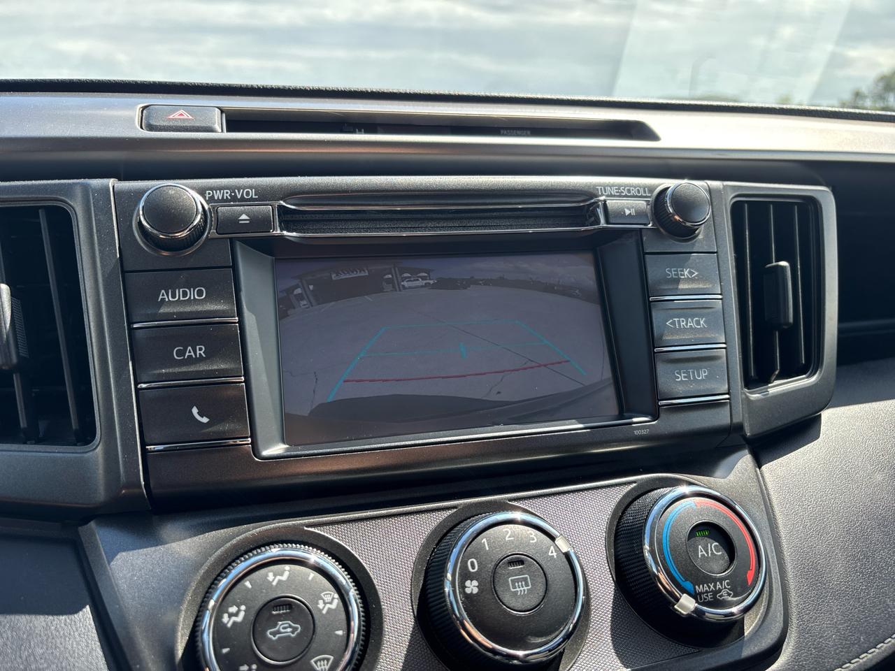 Toyota RAV4 AWD 4dr LE (Natl) 2015