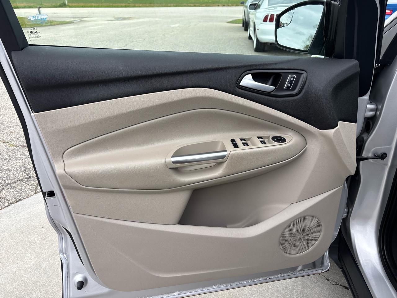 Ford Escape FWD 4dr SE 2014