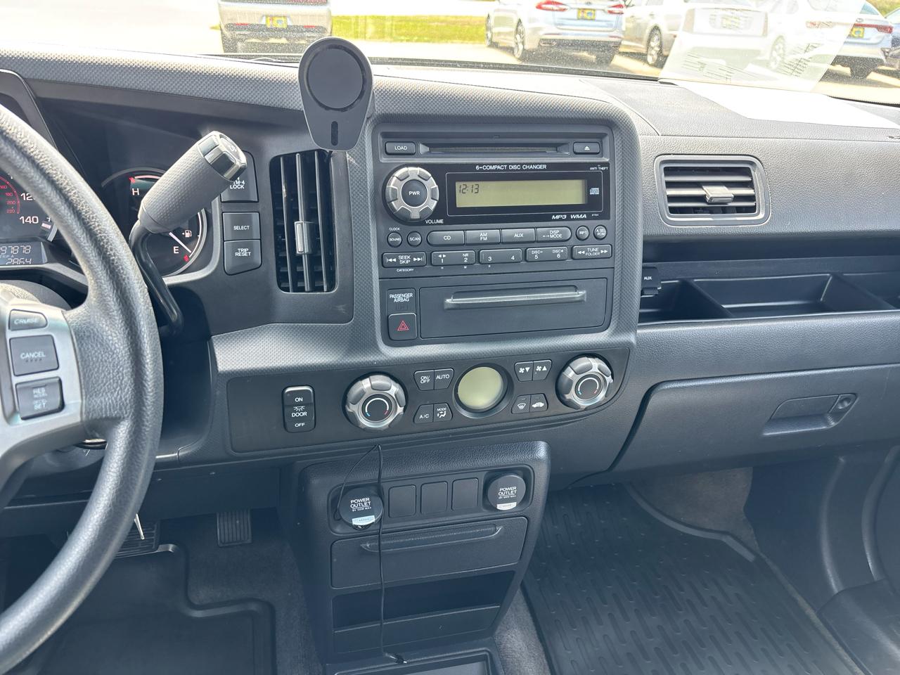 Honda Ridgeline 4WD Crew Cab RTS 2013