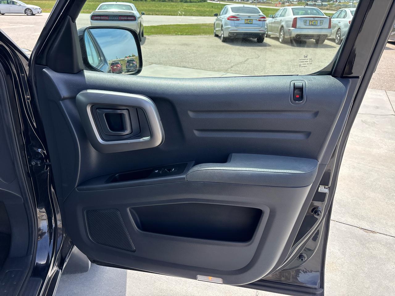 Honda Ridgeline 4WD Crew Cab RTS 2013