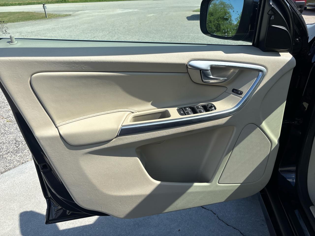 Volvo XC60 FWD 4dr T5 Drive-E Premier 2016