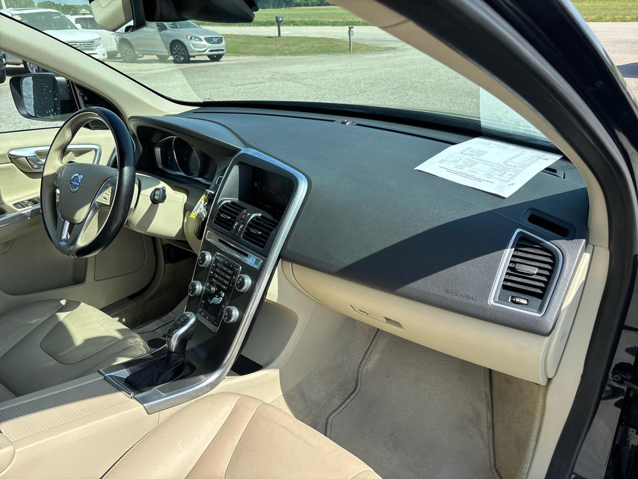 Volvo XC60 FWD 4dr T5 Drive-E Premier 2016