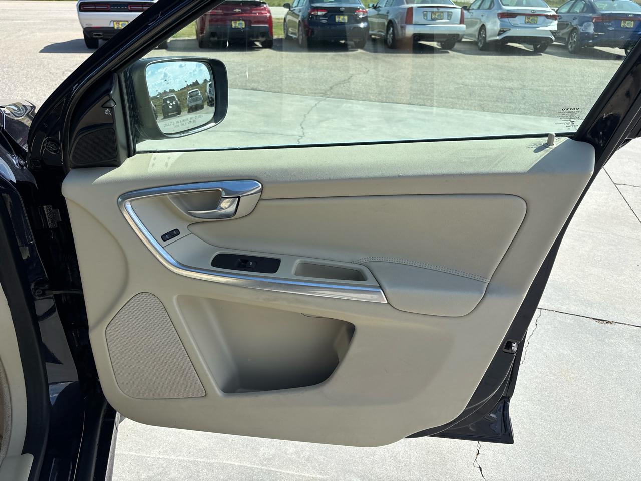 Volvo XC60 FWD 4dr T5 Drive-E Premier 2016