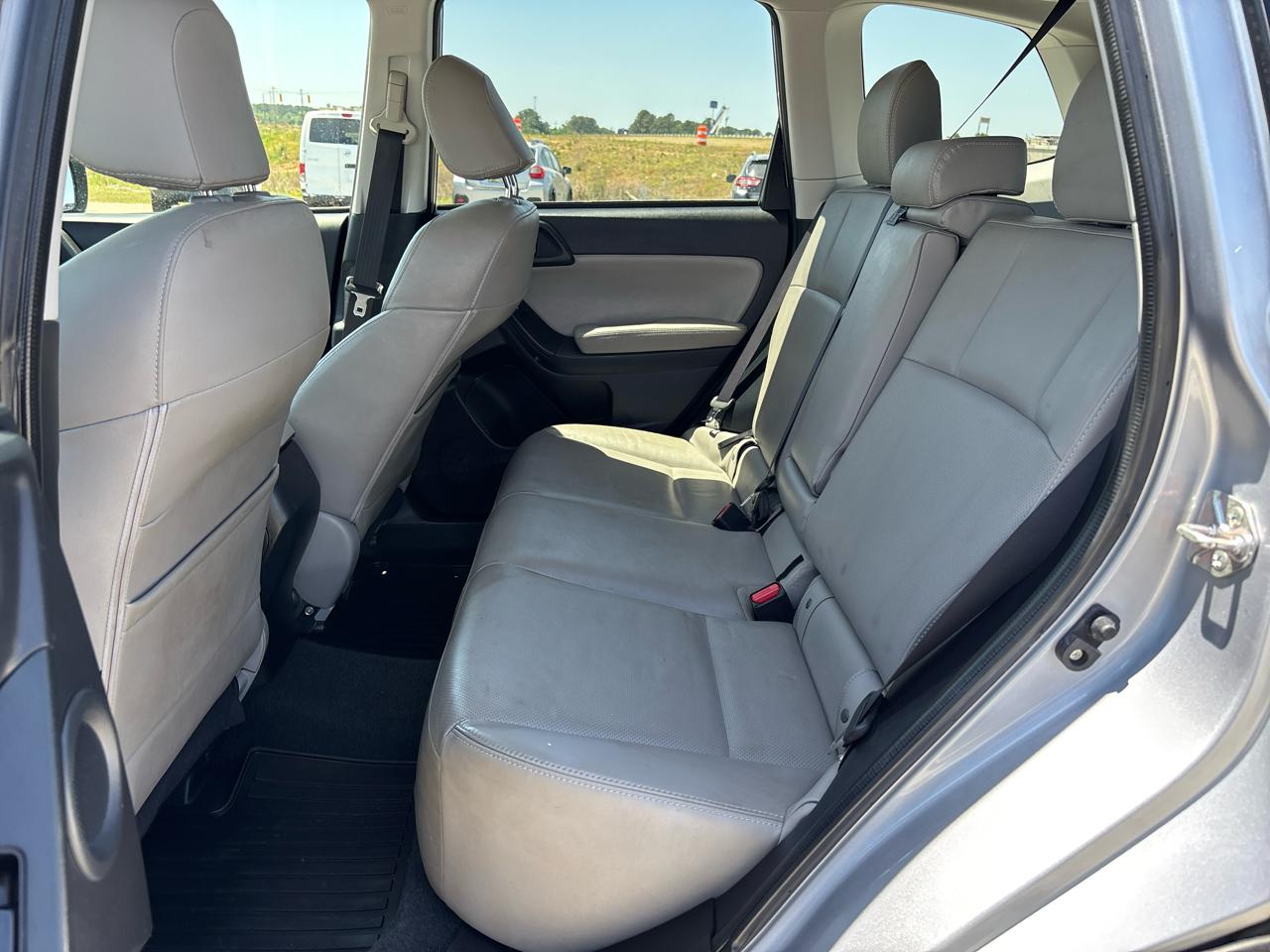 Subaru Forester 4dr CVT 2.5i Touring PZEV 2016