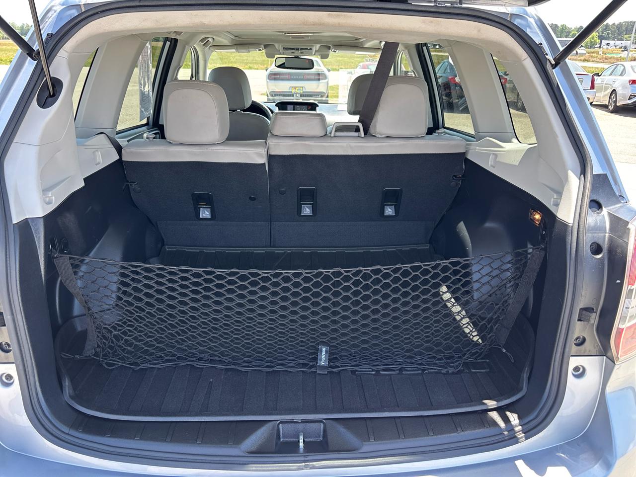 Subaru Forester 4dr CVT 2.5i Touring PZEV 2016