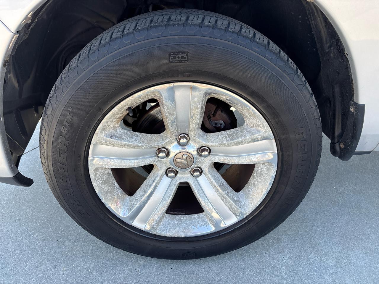 RAM 1500 4WD Quad Cab 140.5" Sport 2014