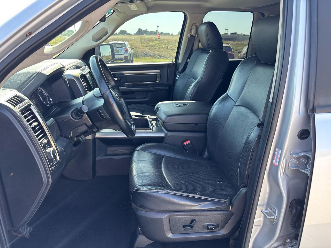 RAM 1500 4WD Quad Cab 140.5" Sport 2014