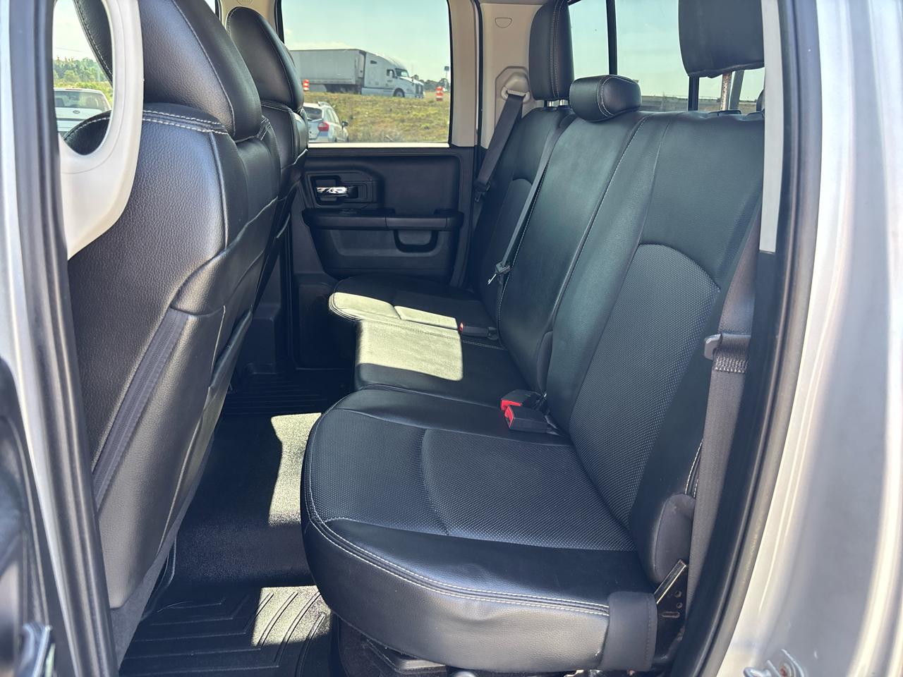 RAM 1500 4WD Quad Cab 140.5" Sport 2014